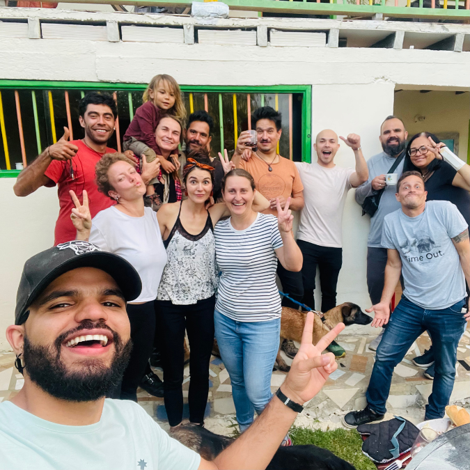 paisa_group_friends paisa_tradition